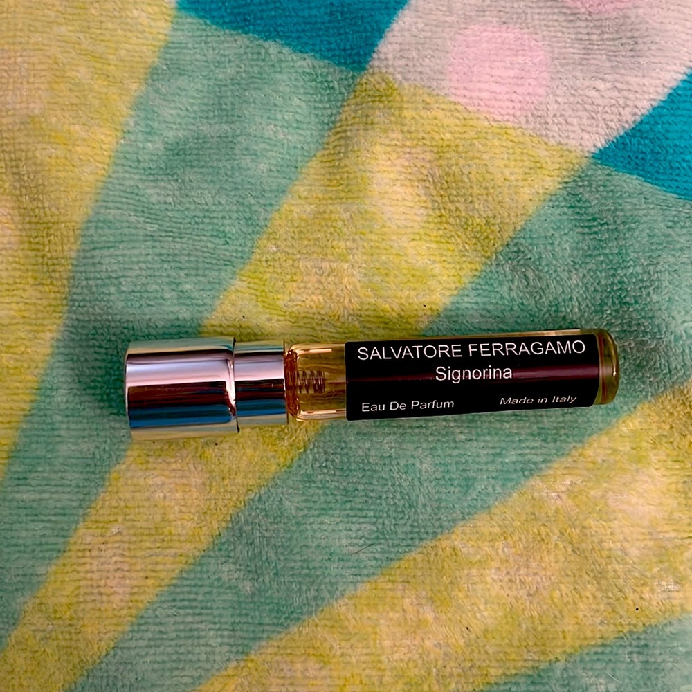 Salvatore Ferragamo Signorina perfume: Scentbird